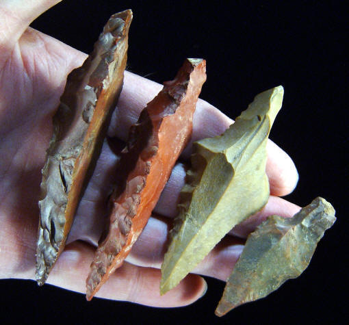 Projectile points made on blades from Panama.